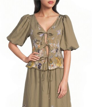 En Saison Yvette Floral Border Printed V-Neck Short Sleeve Tie Front Coordinating Woven Top -  M | Dillard's