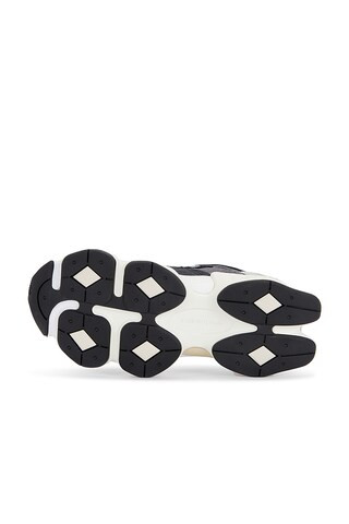 9060 in Black, Phantom, Magnet, & Silver Metallic | Revolve Clothing (Global)