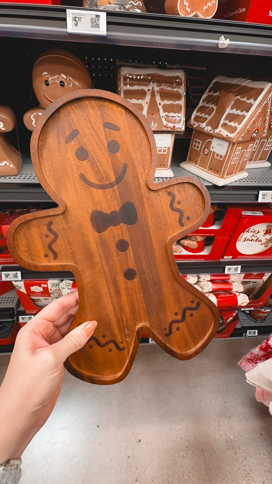 The cutest Walmart holiday decor!! Love this little gingerbread man charcuterie board and the holiday cookie 🫙 jars

Walmart, Walmart holiday, Christmas decor 



#LTKfoodie #LTKParties #LTKHoliday