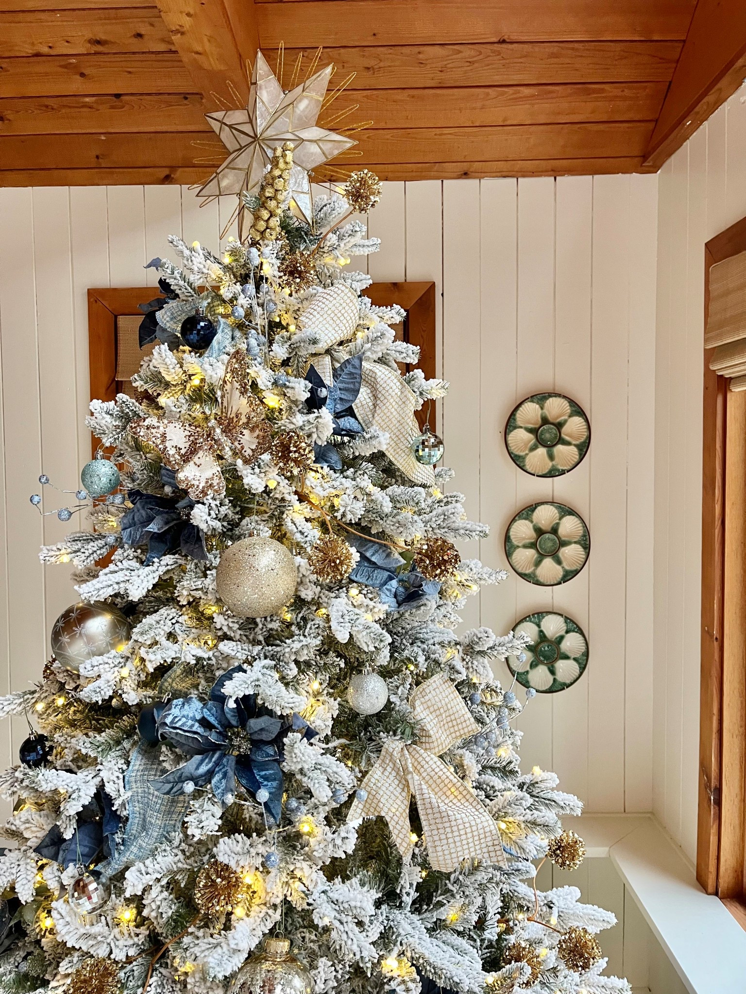 Pre lit king of Christmas flocked trees 

#LTKCyberWeek #LTKHoliday #LTKSaleAlert