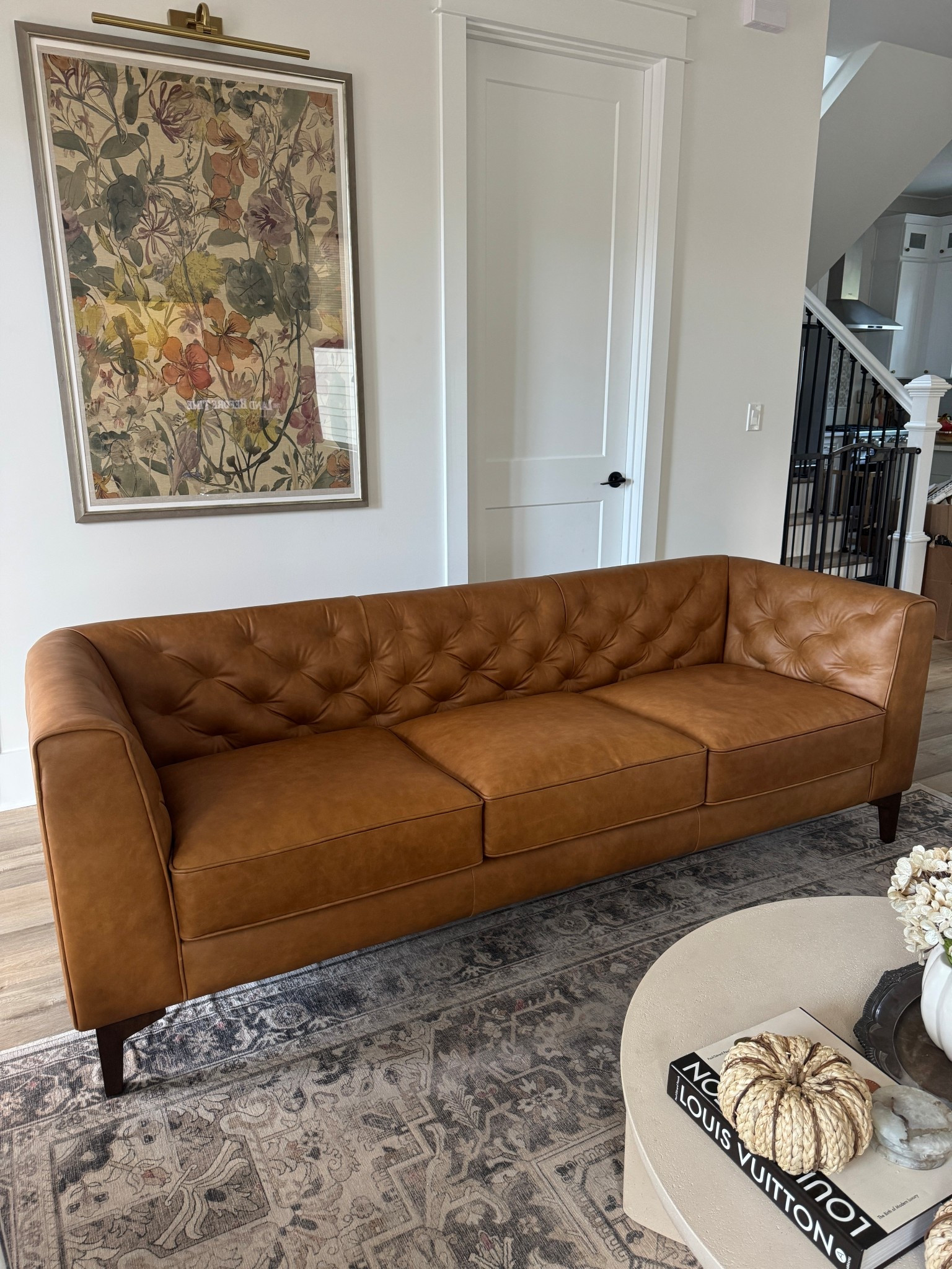 Our new leather sofa has arrived! 😍


#polyandbark #leathersofa #nancymeyers #nancymeyersaesthetic 

#LTKSaleAlert #LTKStyleTip #LTKHome