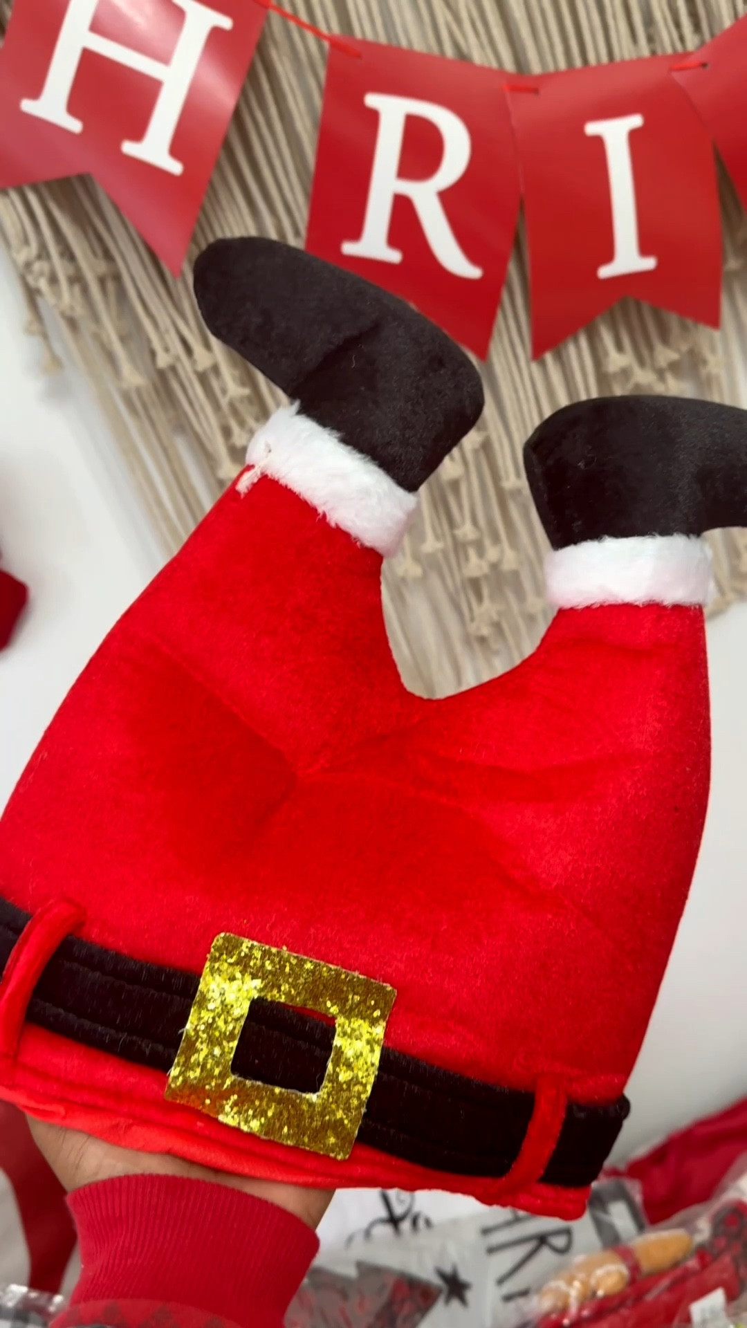 Gift exchange is a BIG part of the Christmas season for us, and creating an atmosphere that feels safe, beautiful, and magical is so important to me.

I picked these pieces from SHEIN to add those last-minute finishing touches around the house, just in time for Christmas and right on time for that “Hope you like it” moment when gifts are opened.



#SHEINhome #SHEINsaveinstyle #ad
#ChristmasDecor #HolidayHome ChristmasAtmosphere HolidayHosting ChristmasDetails FestiveHome CozyChristmas HolidayDecor SheinHomeFinds AffordableHomeDecor ChristmasMagic HolidayVibes