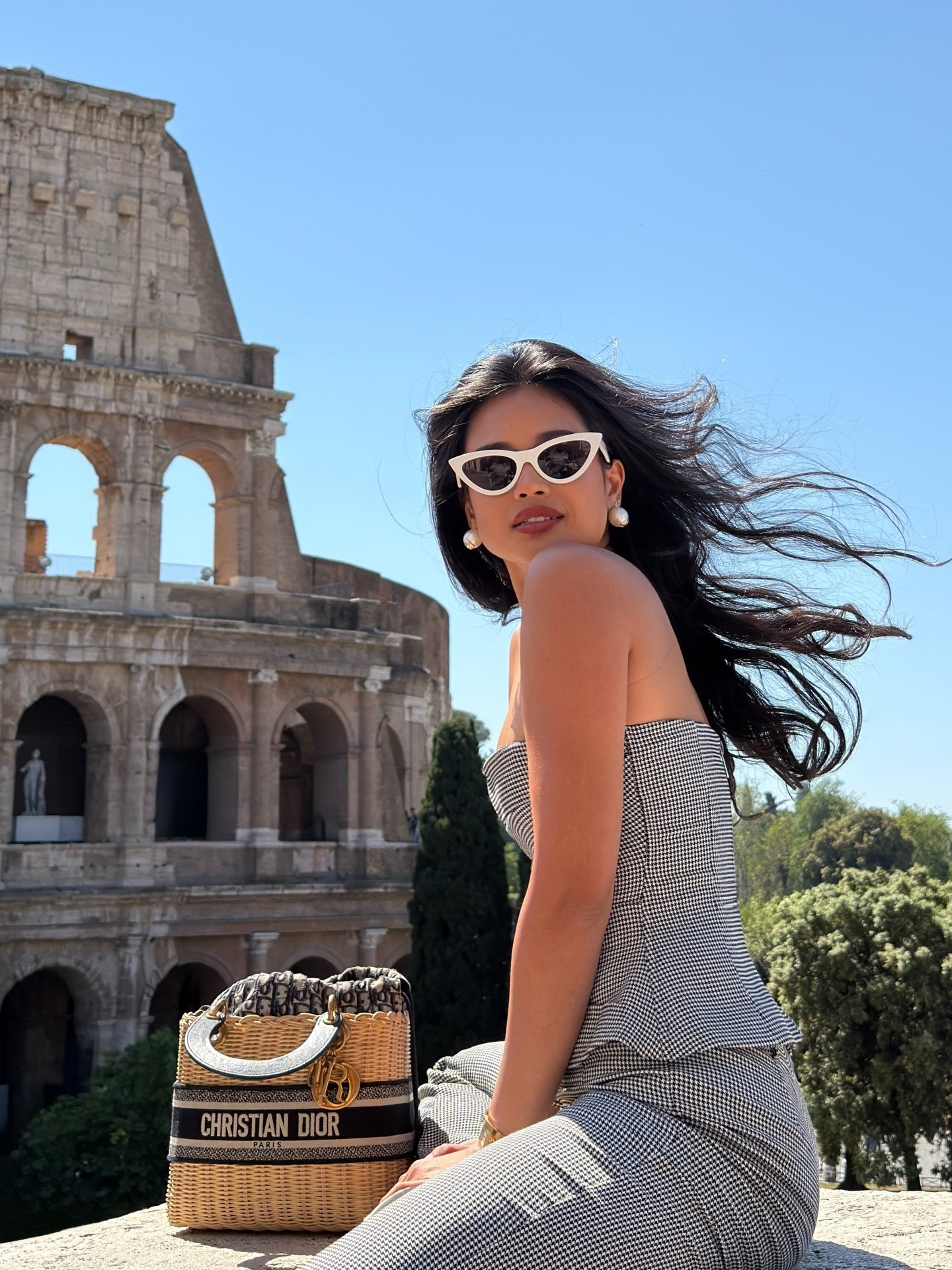 Week-end à Rome pour la douceur de vivre et pour le fun puisqu’on est (encore) jeune… 🇮🇹🫶🏽

Life without heavy filter 🙌🏽

#LTKsummer #LTKeurope #LTKfrance