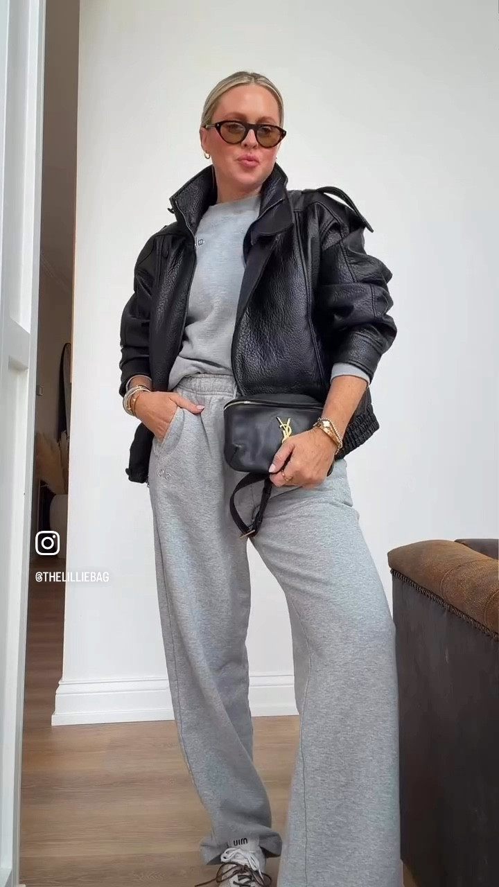 Casual OOTD🖤🏐- sports mom life and this jacket elevates all your sweats! I did small.

#LTKootd #LTKmomlife #LTKActive