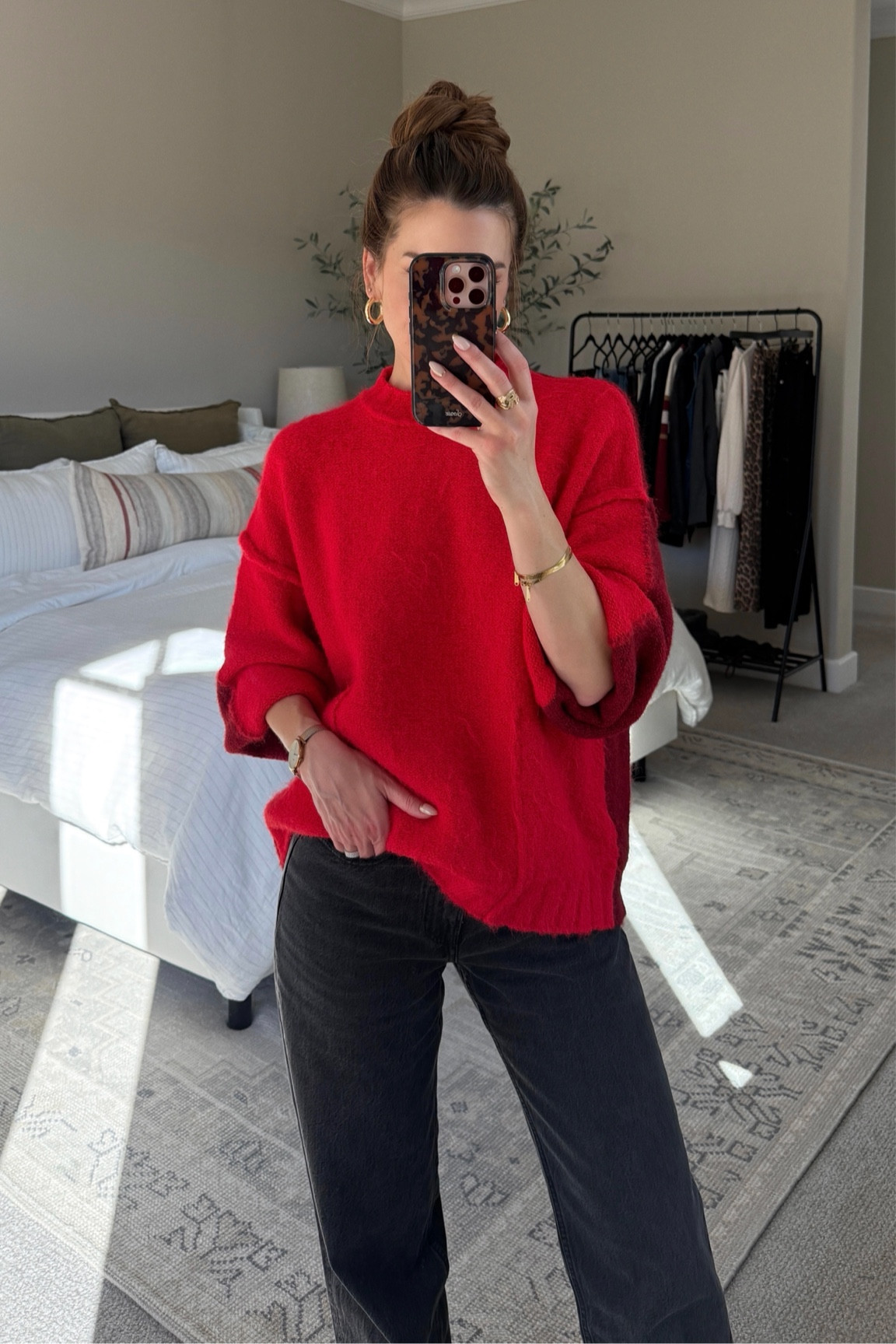 This red & burgundy sweater is perfect for the holidays! 

#LTKHoliday #LTKSeasonal #LTKGiftGuide