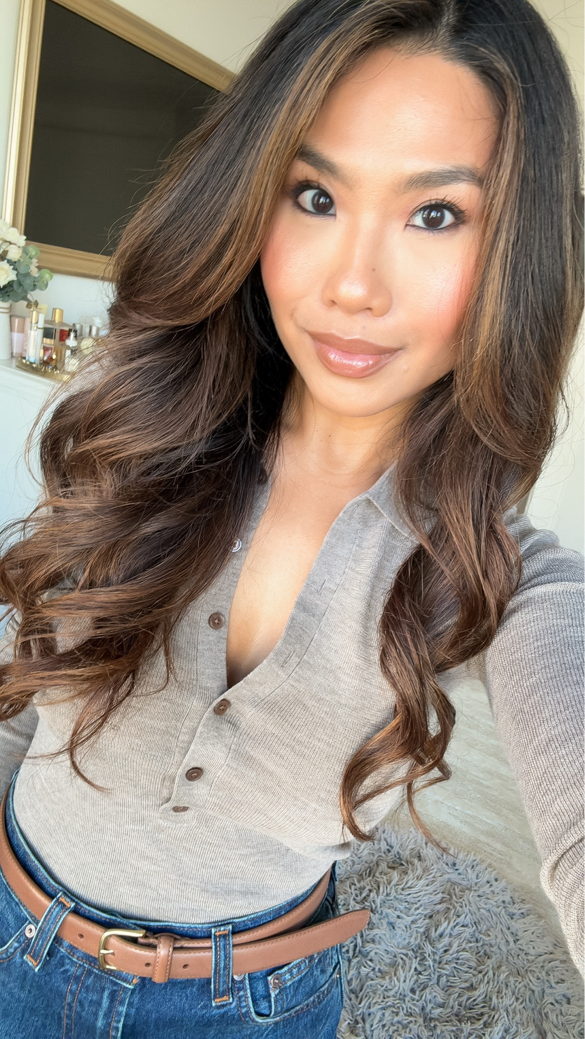 Love this polo button up 🤍 tts, wearing xs / jeans tts, wearing 25 