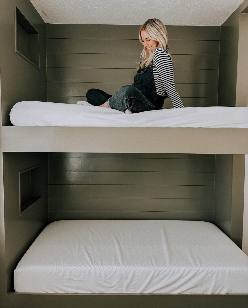 AMAZON OVERALLS. These fit me whether I’m pregnant or not! Best of both worlds. Everything I’m wearing linked! 

#LTKfit #LTKSale