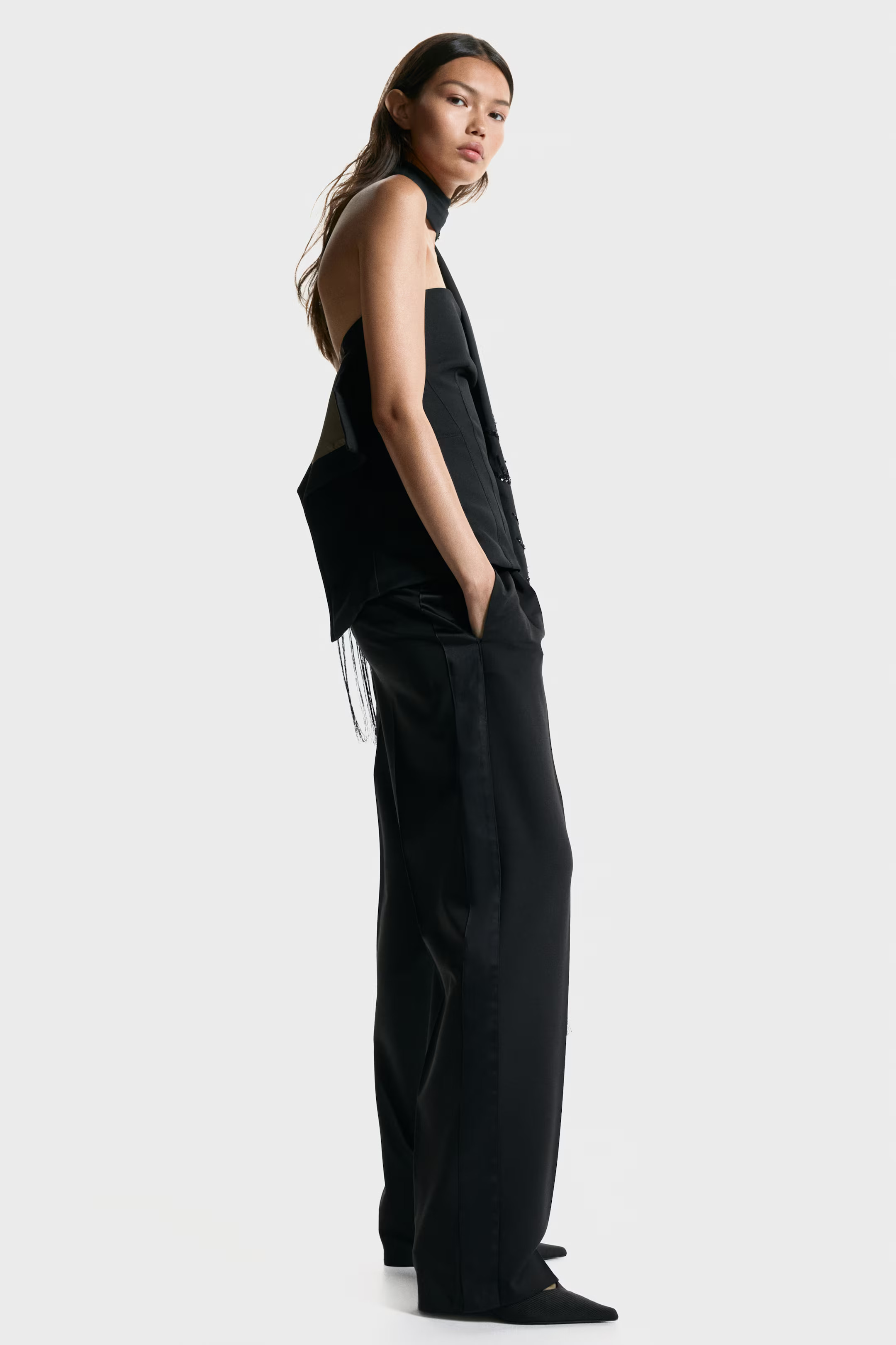 Tuxedo trousers | H&M (UK, MY, IN, SG, PH, TW, HK)