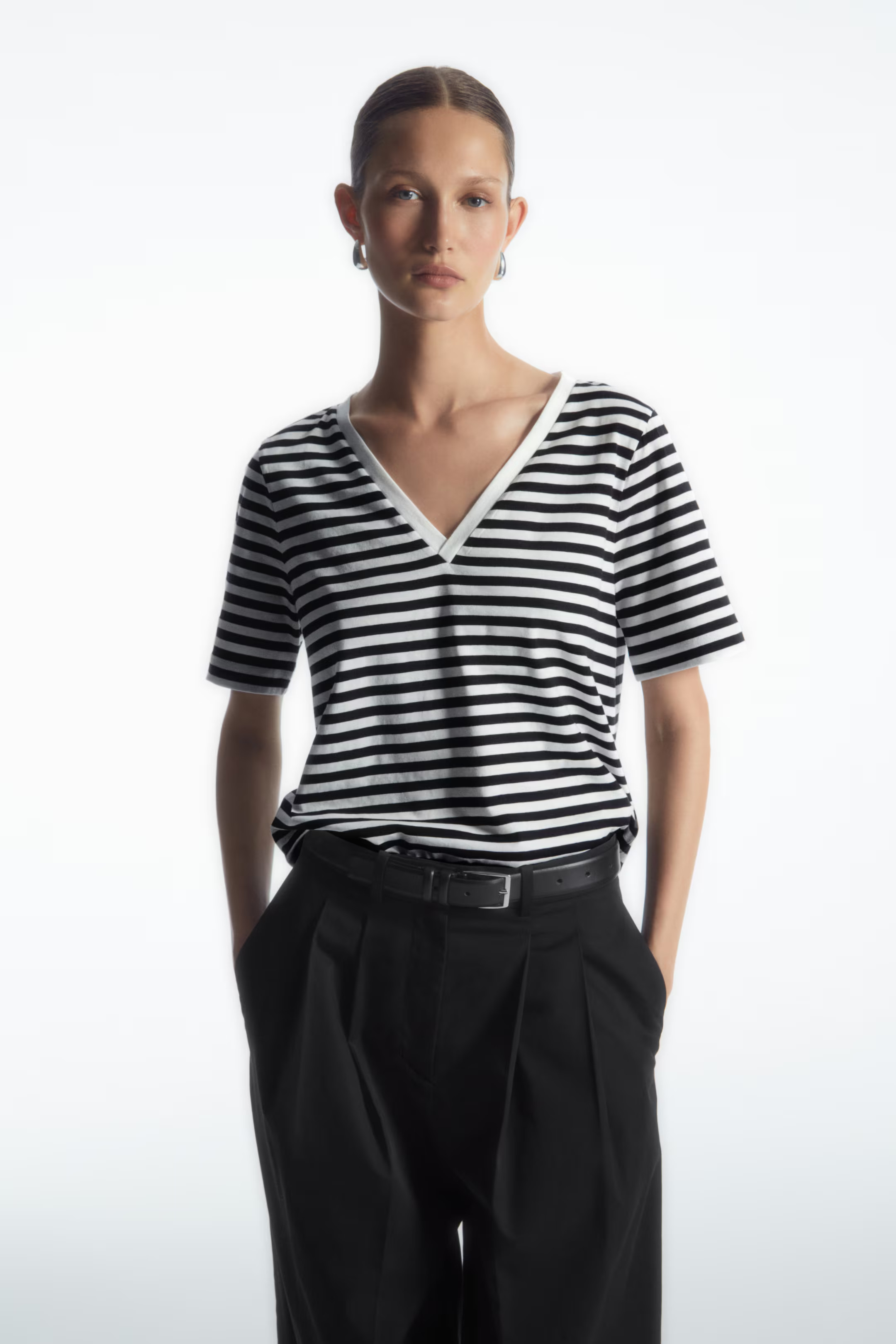 24/7 V-NECK T-SHIRT | H&M (DE, AT, CH, NL, FI)