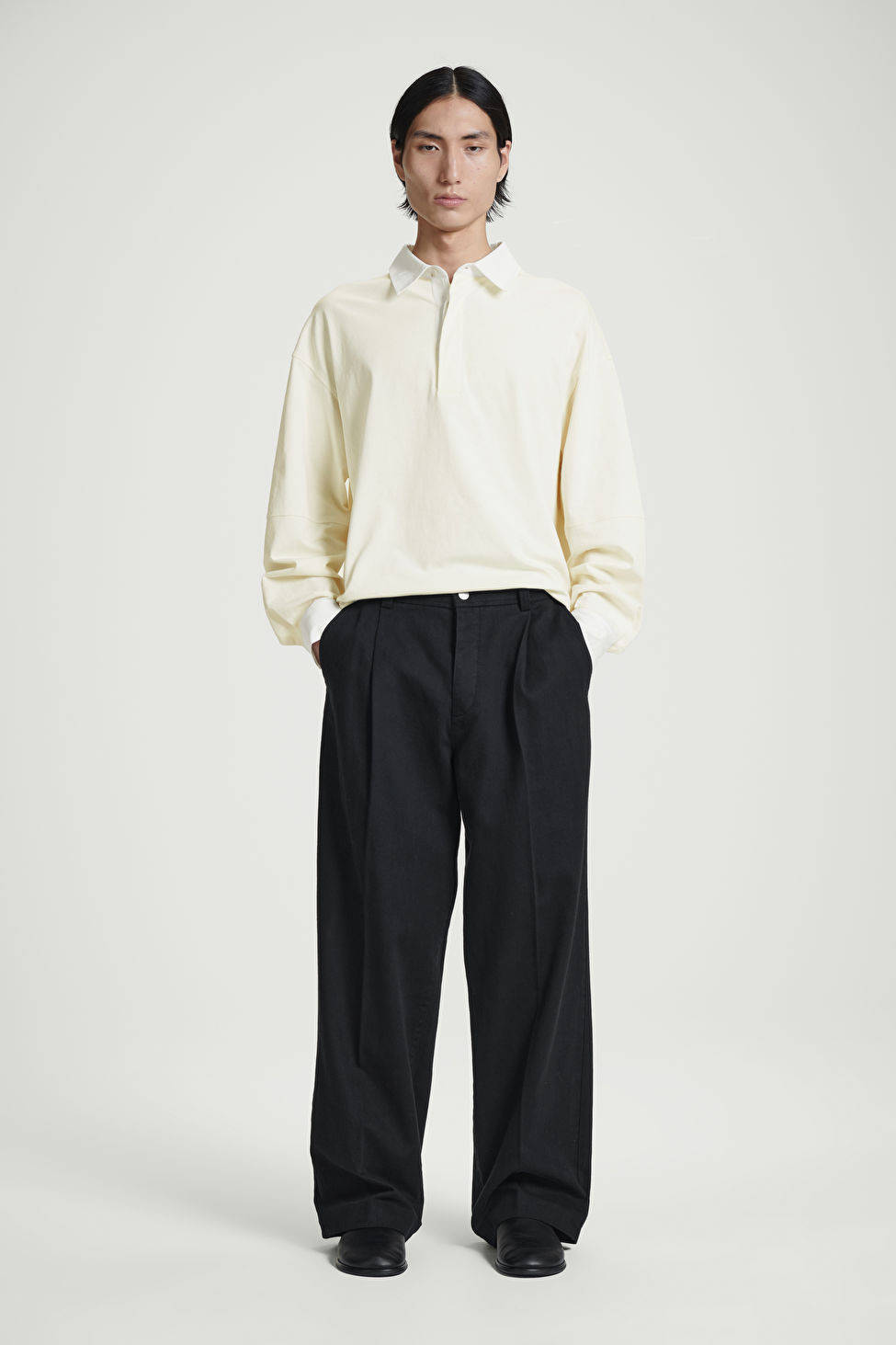 PLEATED WIDE-LEG DENIM PANTS | COS (US)
