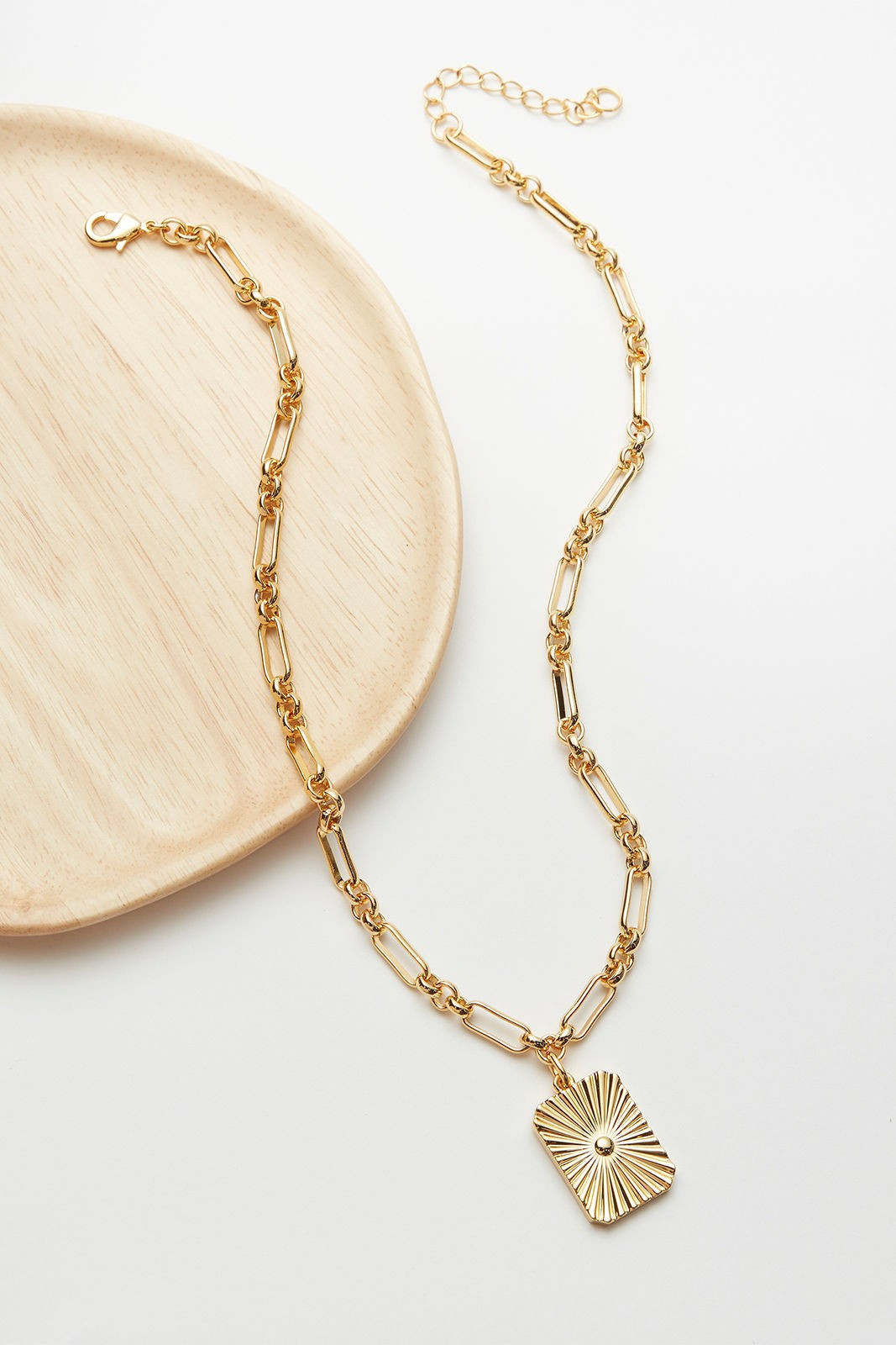 SAHIRA JEWELRY DESIGN Kaia Pendant Necklace | EVEREVE | Evereve