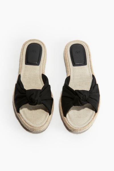 Knot-detail espadrille sandals - Light beige - Ladies | H&M GB | H&M (UK, MY, IN, SG, PH, TW, HK)