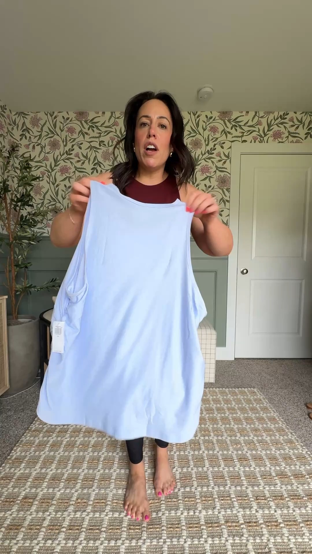 Old Navy activewear for the midsize girl! Wearing size XL in blue workout tanks! 

midsize activewear, workout tank, workout outfit, black leggings, crop workout tank 

#LTKFindsUnder50 #LTKActive #LTKMidsize