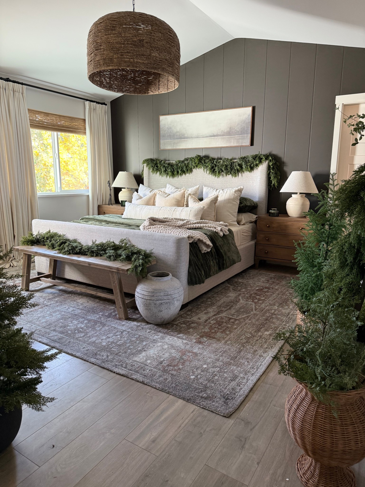 Winter bedroom..
Cozy layers on the bed.. simple greenery.
Holiday ready! 
Primary bedroom, Christmas inspiration 