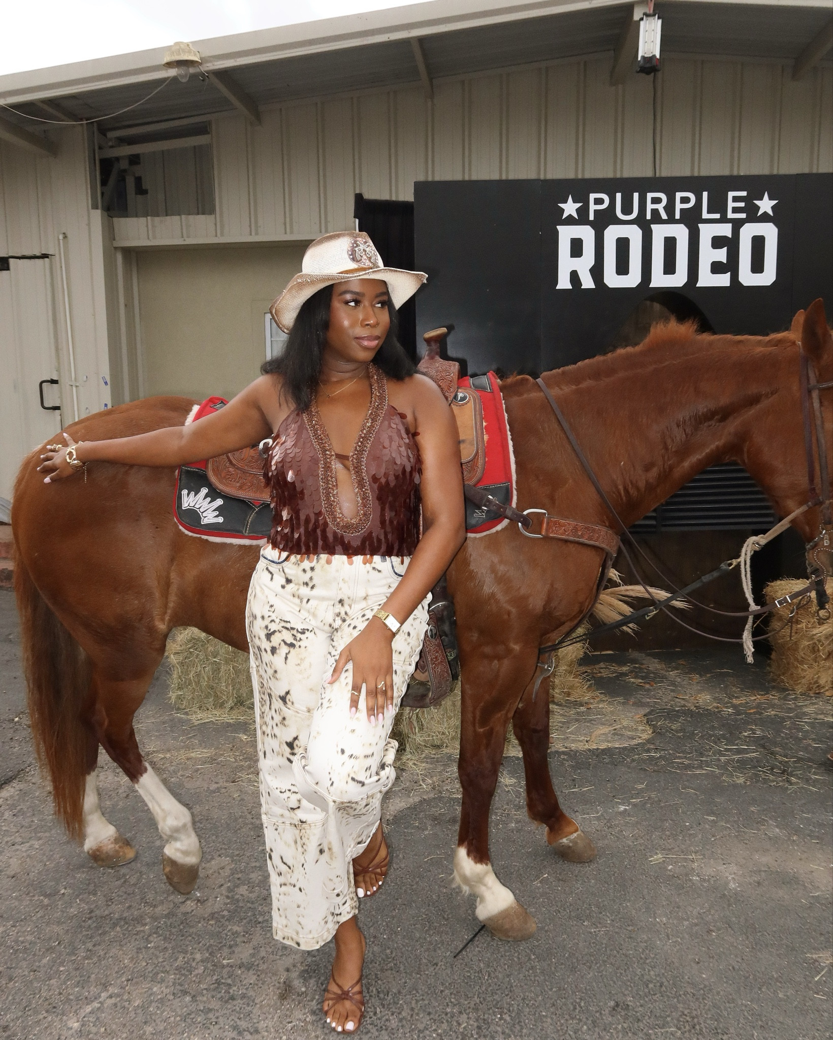 Rodeo fit: top & pants @shopakira 


#LTKootd #LTKgrwm