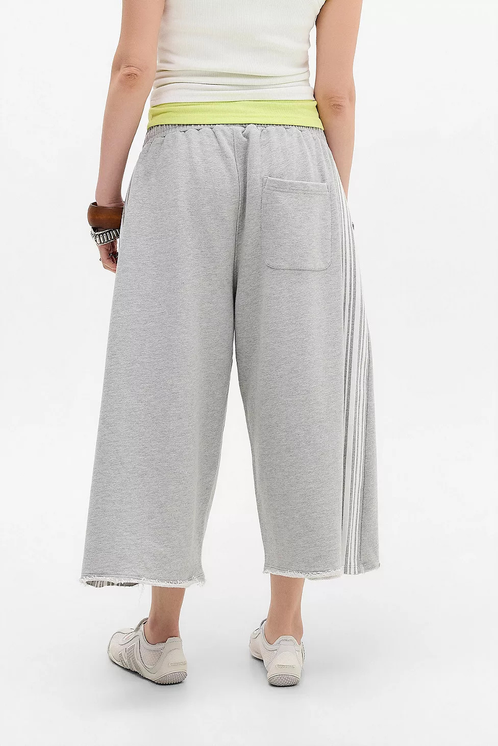 iets frans... Harri Raw Hem Crop Joggers | Urban Outfitters UK