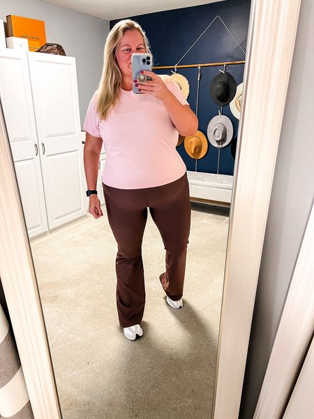  The baby tee trend is reminding me of the 90’s but I am here for the trend! I wore mine with these flare pants - also called yoga pants back in the 90’s and my new balance 327 sneakers with their retro styling they are perfect for this casual spring outfit. 

Size 18 
Size 20 
Plus size activewear 
Plus size athleisure 
Flare pants
Yoga pants 
Women’s sneakers 
Spring shoes
spring sneakers 

#LTKActive #LTKover40 #LTKplussize
