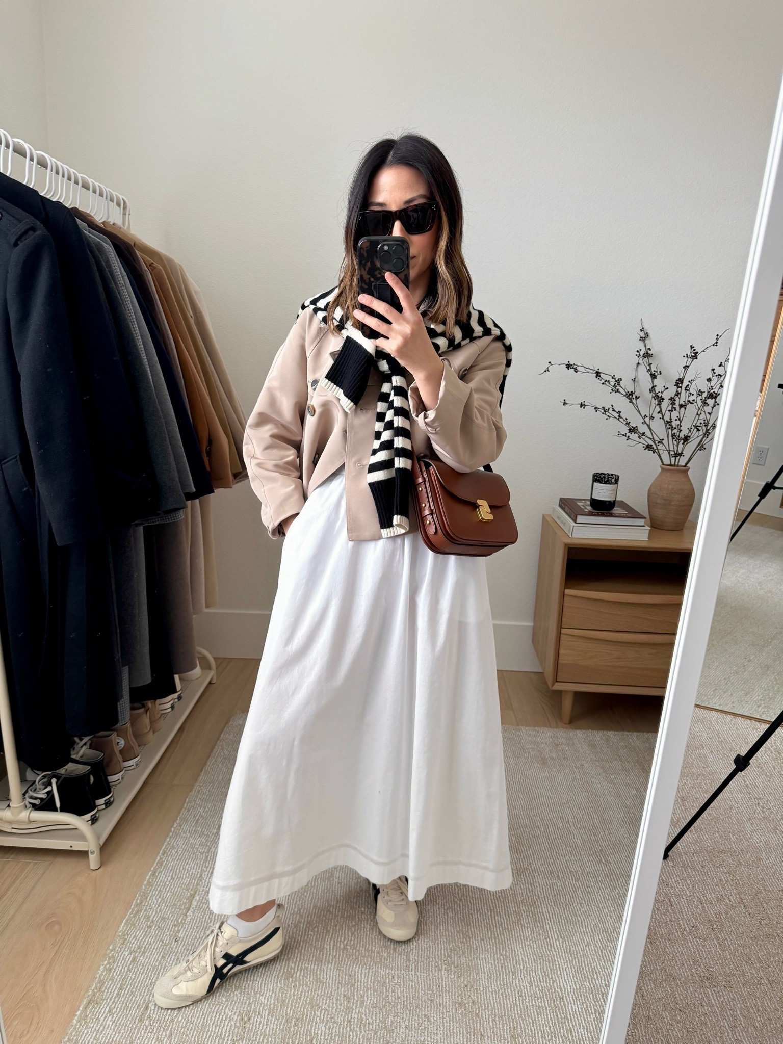 European Travel Capsule Wardrobe outfit. 

Steve Madden crop trench xs
Everlane striped cashmere boxy sweater xs
Everlane box cut tee white medium
On 34th White Tank Dress xs (old)
Onitsuka Tiger Sneakers 4 mens. Run a half size big
Soeur Crossbody 

Petite style, capsule wardrobe

#LTKootd