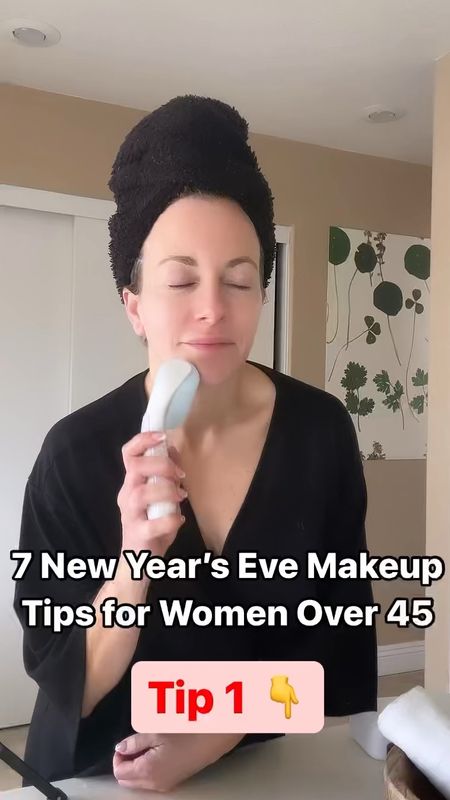 7 New Year’s Eve Makeup Tips for Women Over 45.
Tips #1 Prep your skin
Ice Roller
Elemis Revitalizing mask
Boom by Cindy Joseph Facial Oil


#LTKbeauty #LTKHoliday #LTKover40