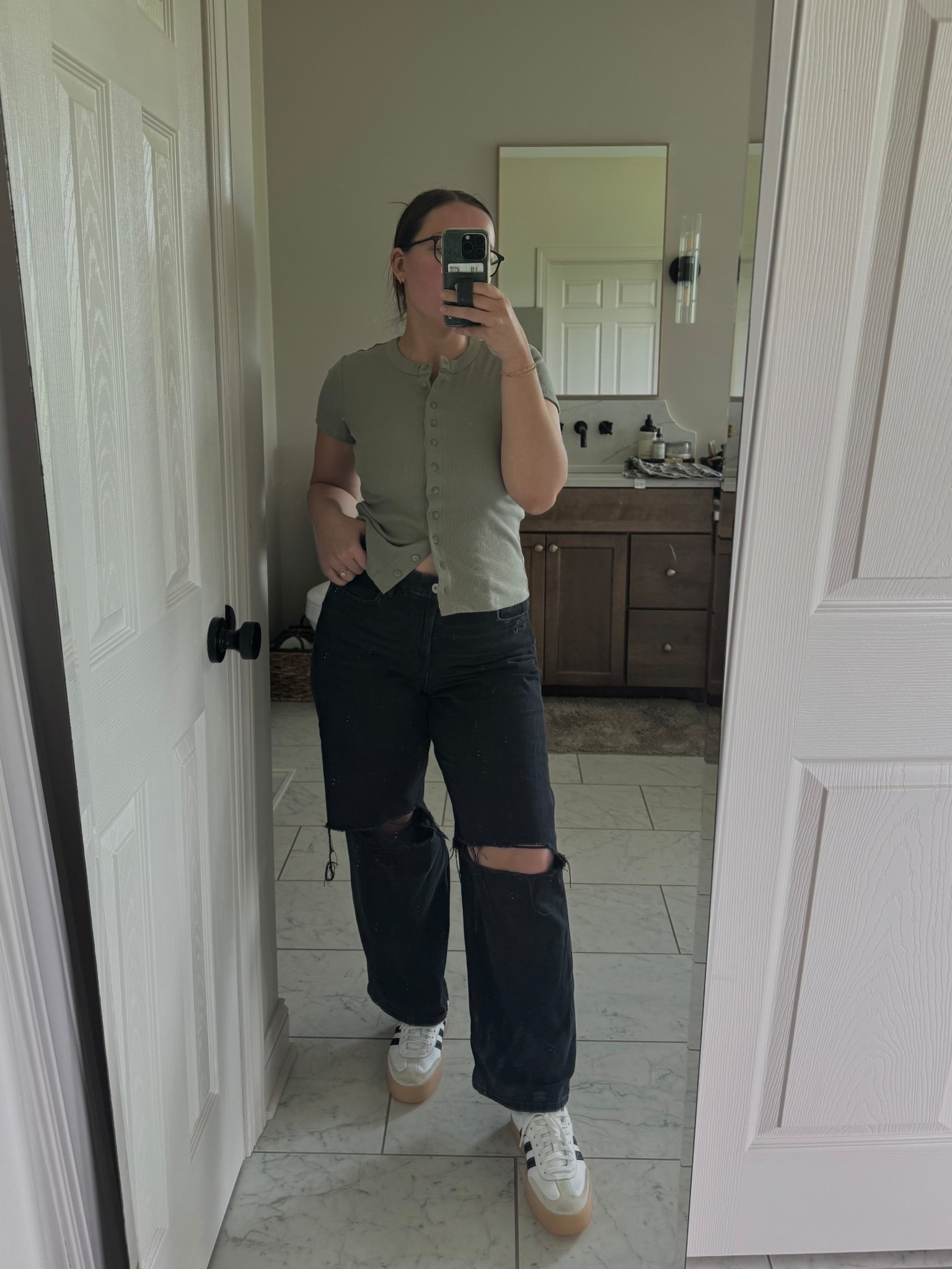 My favorite jeans ever  So comfy, soft, and cute. I’m in the curvy (will never not buy curvy) size 8 short 🥰

#LTKStyleTip #LTKShoeCrush #LTKFindsUnder50