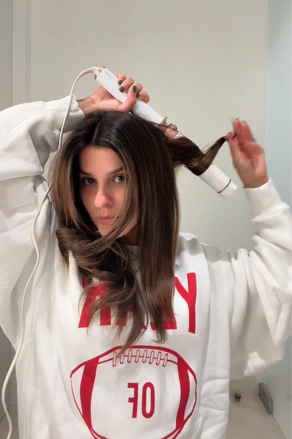 When I don’t want the blow out curl look - I always use my t3 curler to get the nice big curls that last! Currently on sale right now at Nordstrom! Would make for a great gift! 

#LTKBeauty #LTKSaleAlert