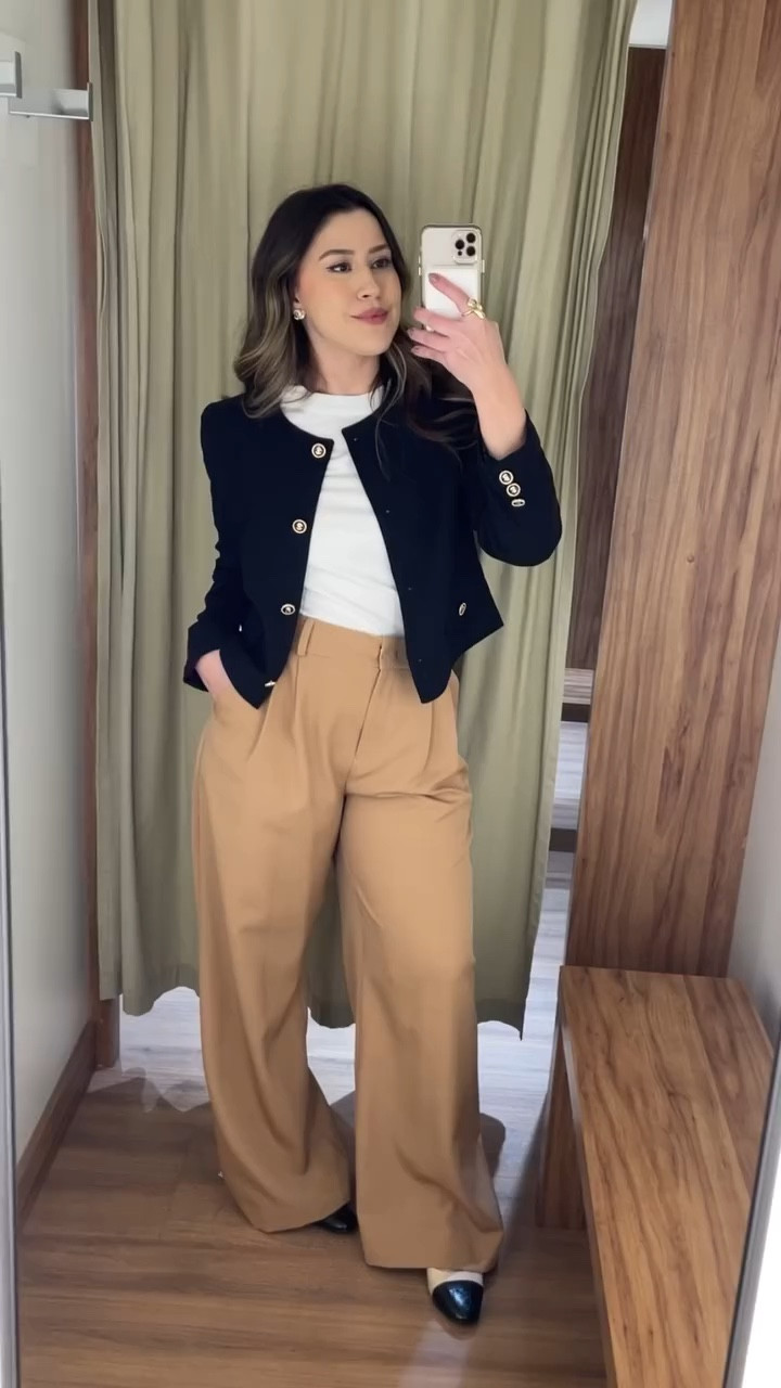 A calça de milhões ✨🤎alfaiataria de qualidade! 🫶🏻
🔗 Comenta “ EU QUERO “ te envio! ✨
🏷️ LAISSA 

@lojasrenner 

_
#moda #modafeminina #alfaiataria #calcafeminina #calcamarrom #calçabege #lookcomcalça #lookdodia #lookinspiração #lookrenner #provadorrenner #cupomdedesconto #fashion