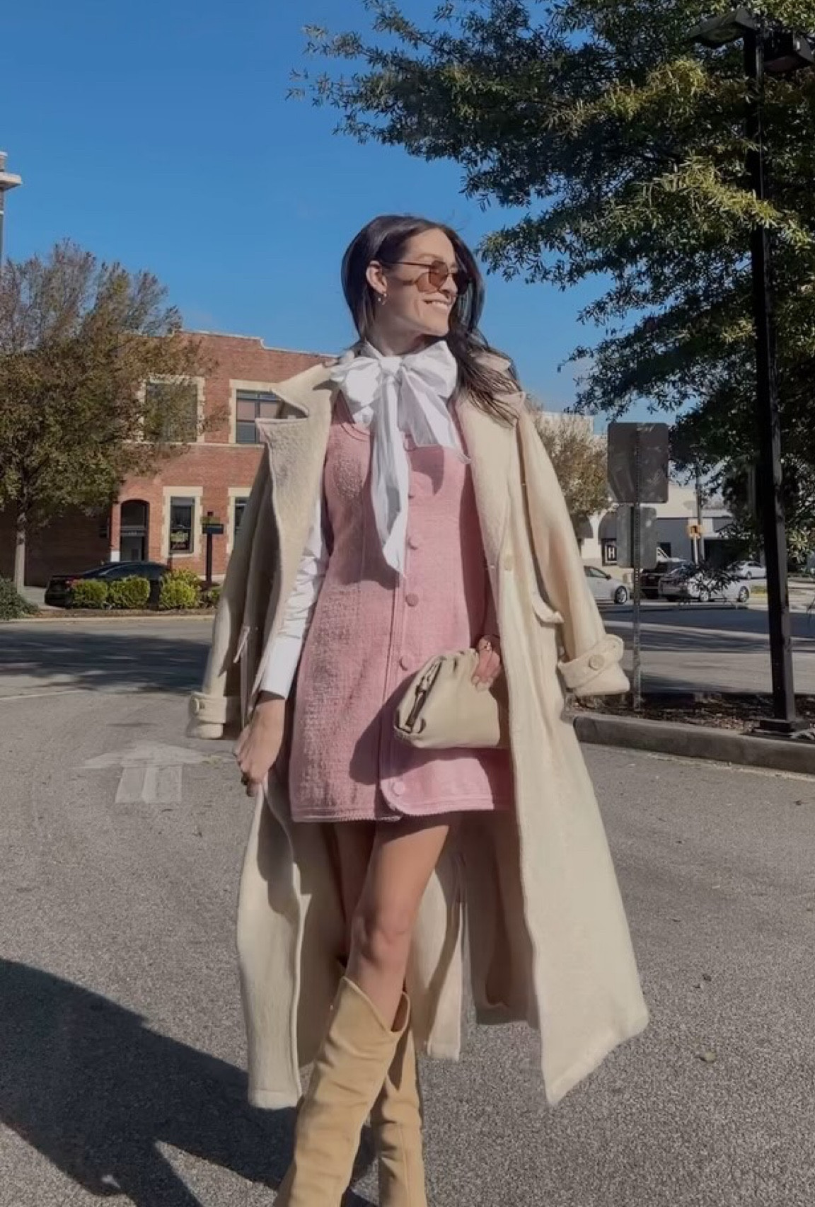 Style Tip: Layer a blouse under your sleeveless dresses to get more wears through the Fall and Winter

#ootd #stylingtips #fitcheck #workwear #workwearstyle