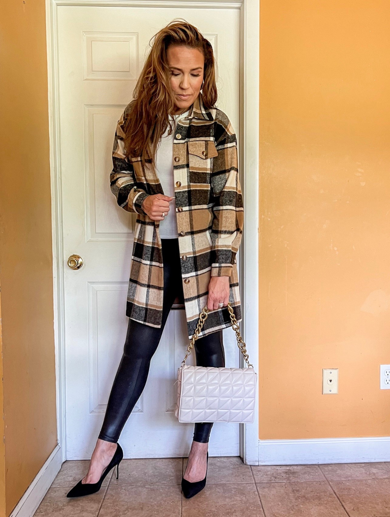 Spanx sale! My favorite faux leather leggings are 20% off! Use code LTKSPANX for 20% off! I also own the new fleece lined faux leather leggings in M Tall. Both regular and tall are long enough for my legs. I’m 5’10” for reference. LTK Spring Sale @spanx #LaidbackLuxeLife

Leggings: M (and I own the M Tall too)

Hey Beautiful! Feel free to comment on this post if you have any questions! 🫶🏽

Follow me for more fashion finds, beauty faves, lifestyle, home decor, sales and more! So glad you’re here!! XO, Karma


#LTKSpringSale #LTKStyleTip #LTKFindsUnder100