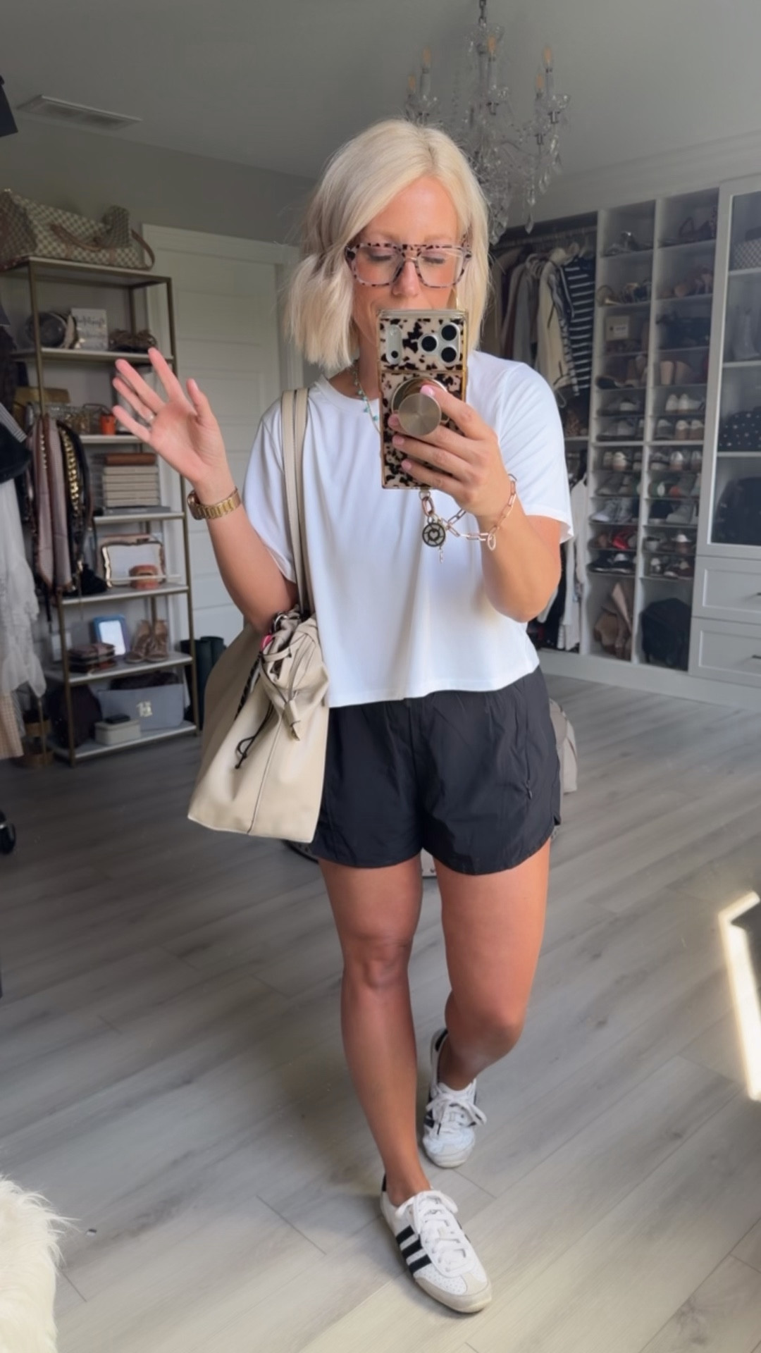 OOTD! 
⬇️⬇️⬇️
Tee and shorts medium 

#LTKootd #LTKSeasonal #LTKSaleAlert