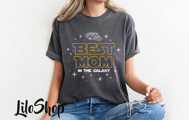 Best Mom in the Galaxy Tee Shirt, Mom Gift, Mother's Day Gift, Gift for Mom, Christmas Gifts, New... | Etsy (US)