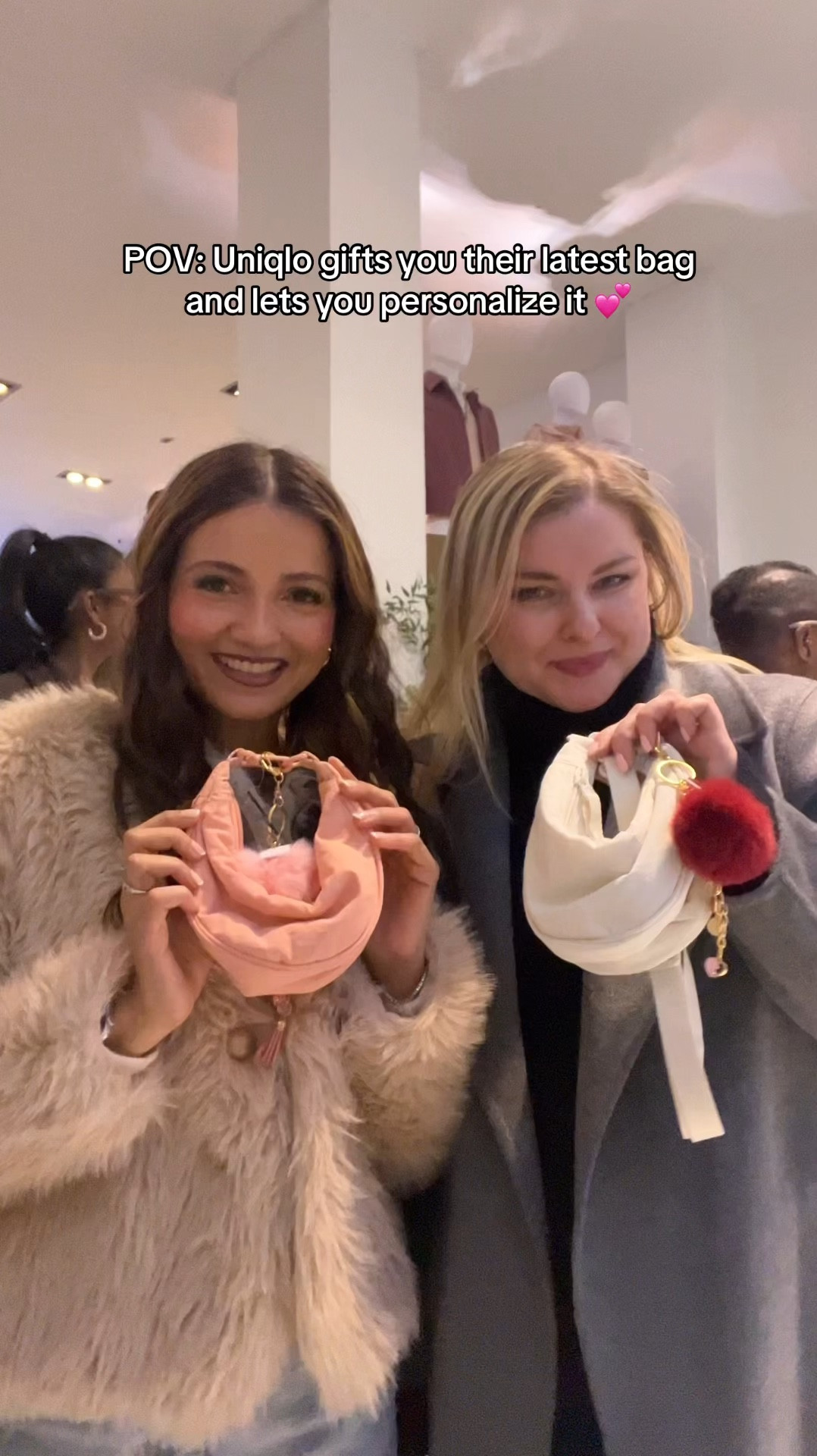 Uniqlo Round Ultra Mini Bag in Pink and Off White 

#LTKcanada #LTKFashionMonth #LTKbag