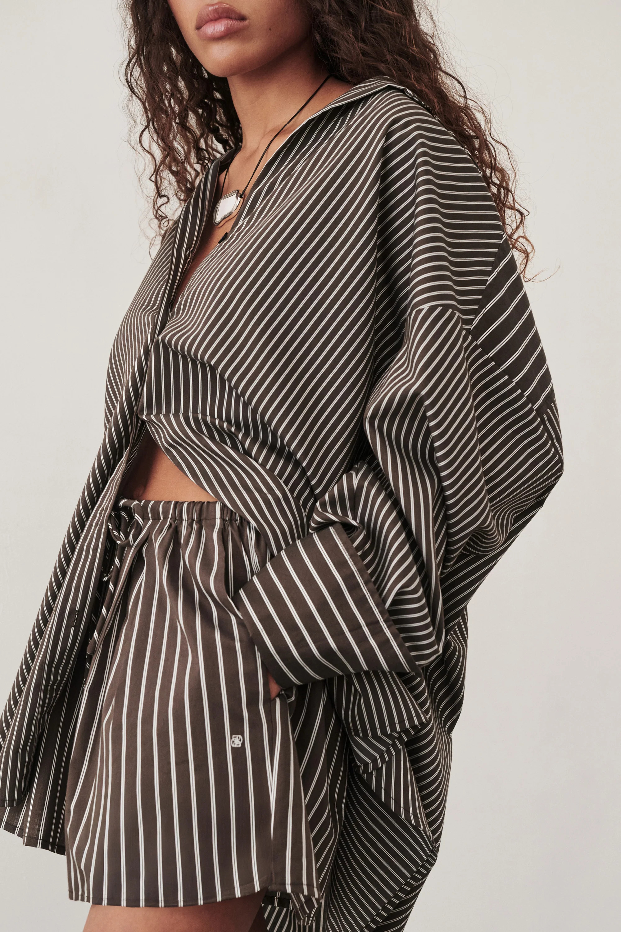 SABLE BITTER CHOC SILK BLEND SHORT | DISSH