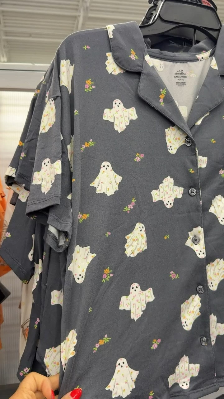 these halloween pjs are SO cute 👻🎃 the ghost print is everything!! walmart really has the cutest holiday finds

#WalmartFinds #WalmartFashion #HalloweenPJs #HalloweenFinds #WalmartHalloween #LTKFinds