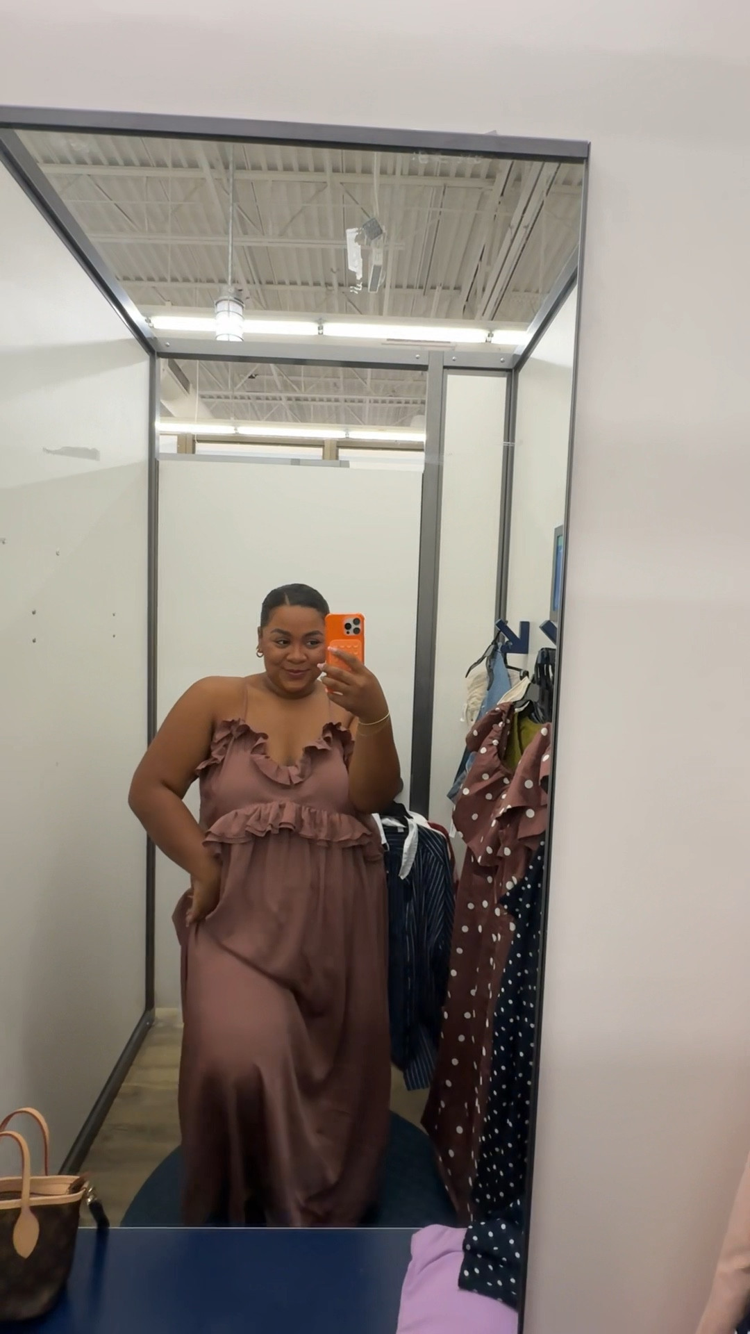 You know the Old Navy finds are too good when you do your lil dancey dance 💃🏽 ☺️ #oldnavy #oldnavystyle #oldnavyhaul #oldnavyfinds #oldnavytryon 

#LTKPlusSize #LTKFindsUnder50 #LTKStyleTip