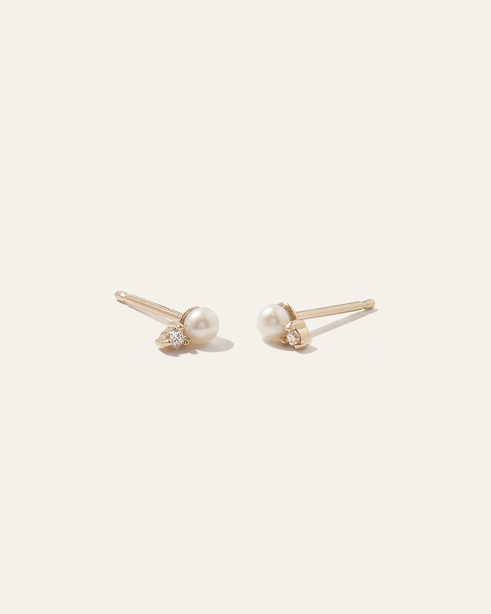 Quince | Women's 14K Gold Pearl and Diamond Petite Odette Studs in Yellow Gold | Quince