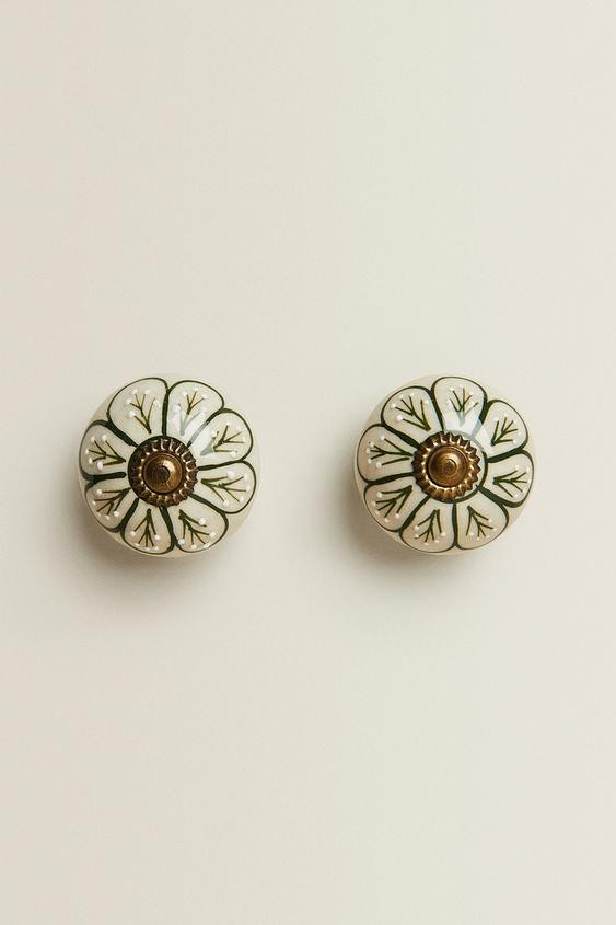 SET OF CERAMIC FLOWER KNOBS (SET OF 2) | Zara US