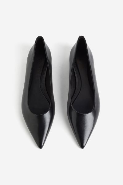 Pointed Flats - Black - Ladies | H&M US | H&M (US + CA)