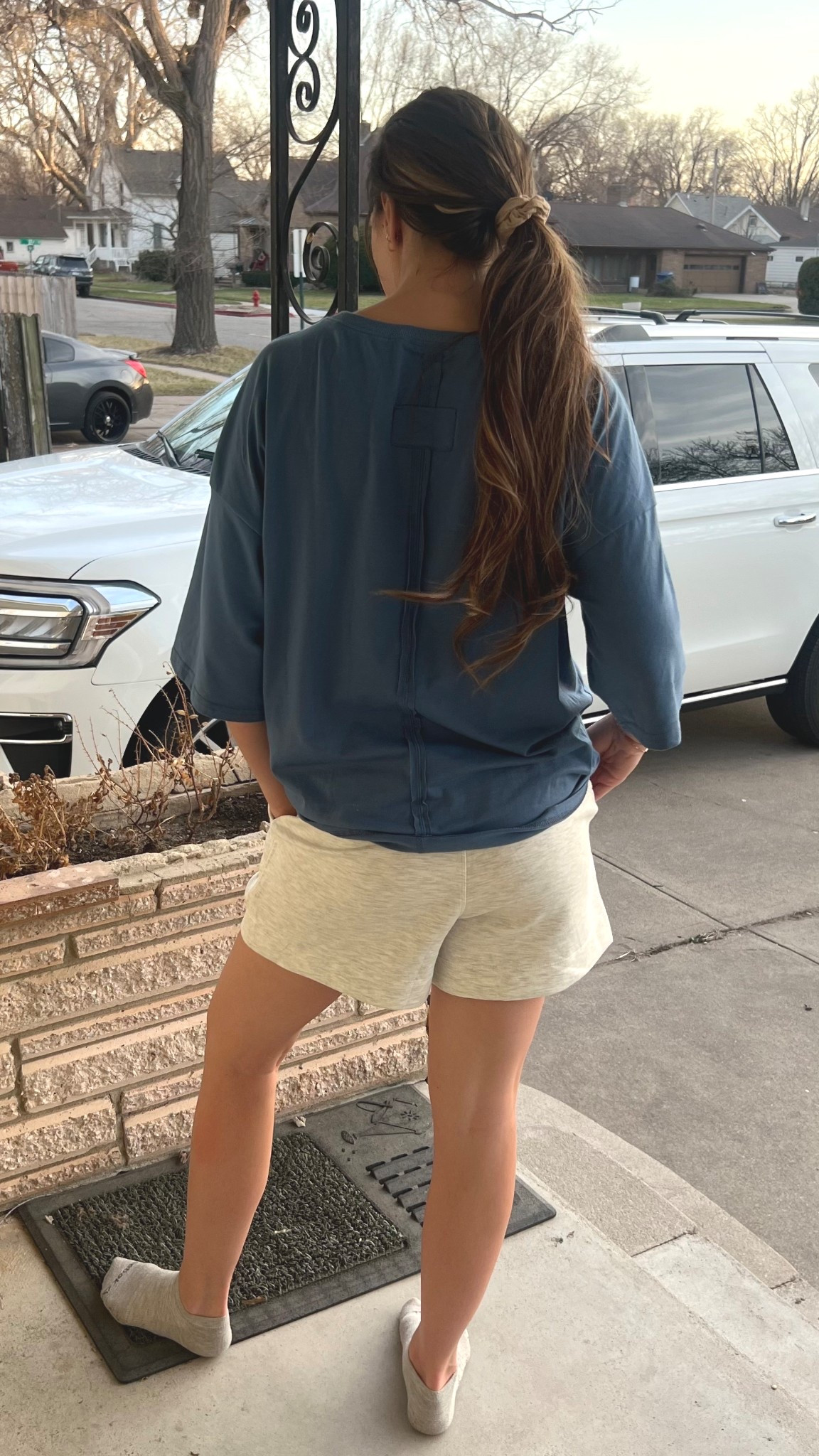 The best oversized tee and sweat shorts 