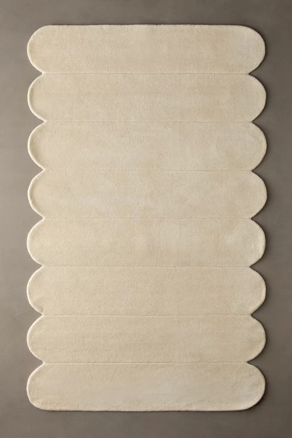 Clover Modern Hand-Tufted Rug | Urban Outfitters (US and RoW)