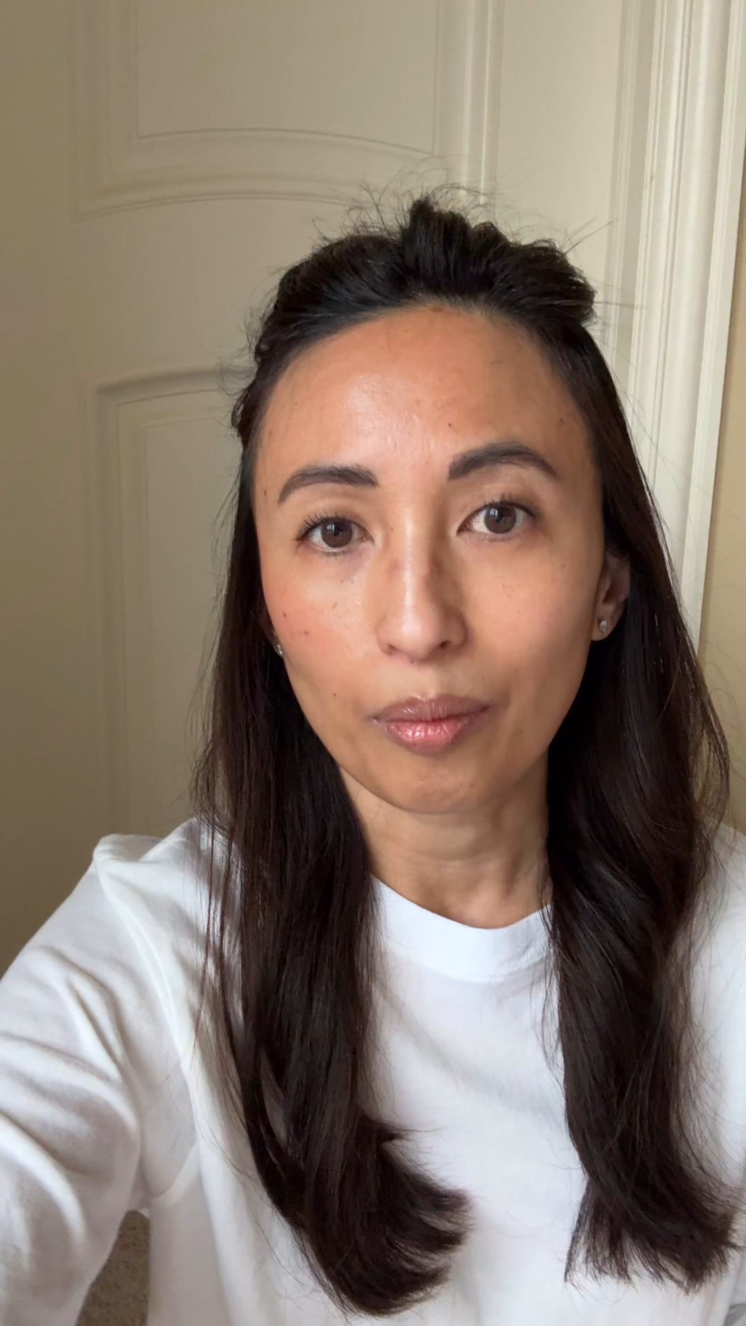 #lauragellerbeauty #myblushserumstory #sponsored
Serum blush tint is a nice hydrating blush for dry or mature skin. Feels weightless;  like a lightweight hydrating serum that gives a nice wash of color. Healthy looking glow. Natural radiance. Dot product onto cheekbones and then blend out  You can blend with fingers or use a brush. Buildable color. 


#LTKBeauty #LTKOver40 #LTKFindsUnder50