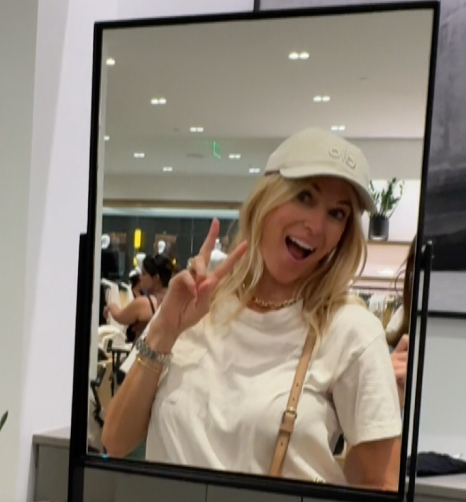 Perfect soccer mom sideline hat!! Obsessed with this color! 

#LTKActive #LTKFitness