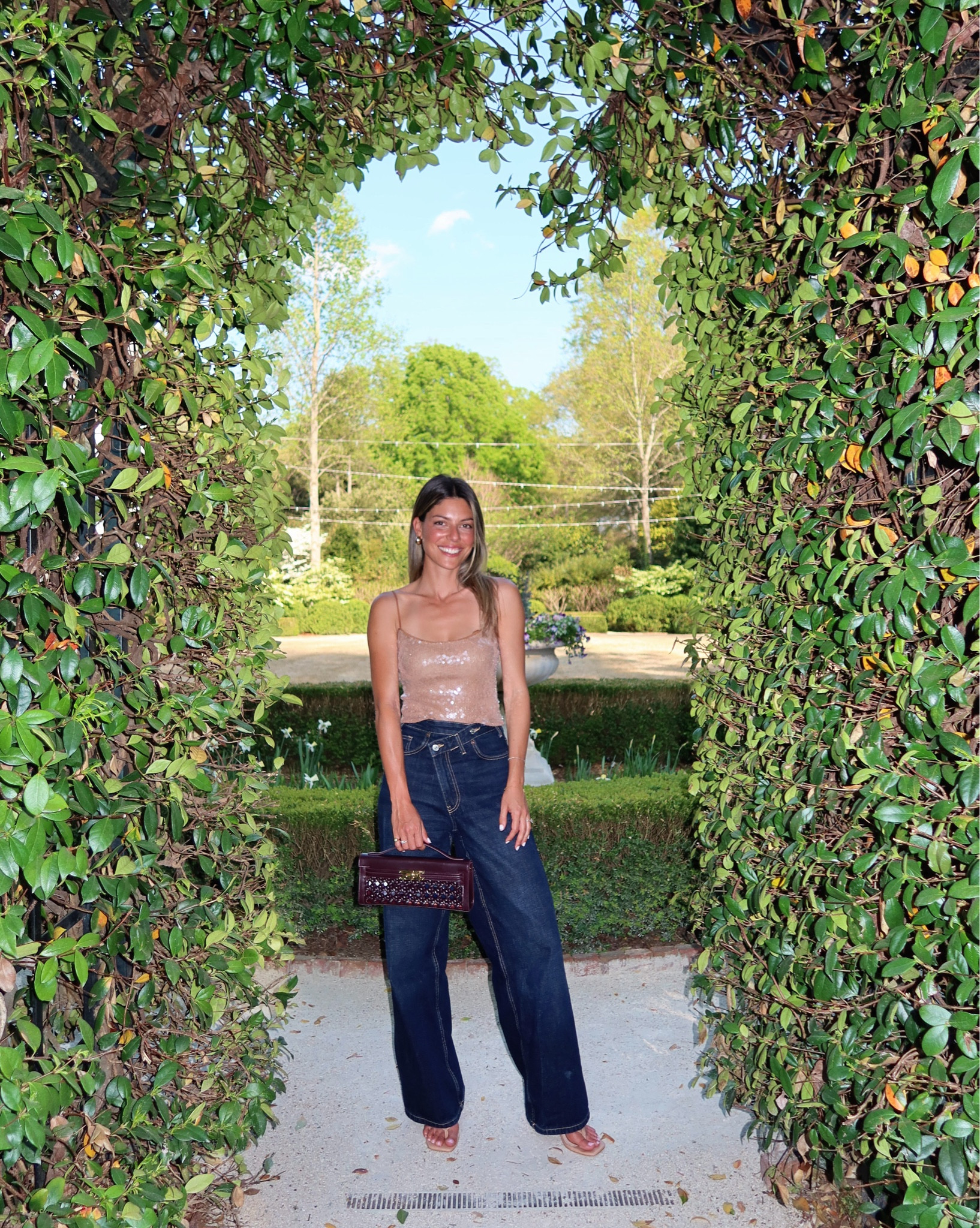 My new fav outfit formula:
Statement top ✨
Staple jeans 👖 
Statement bag 👜
Simple heels 👠 

OOTD, ootn, outfit formula, statement bag, going out bag, easy outfit, chic style 

#LTKootd #LTKgrwm