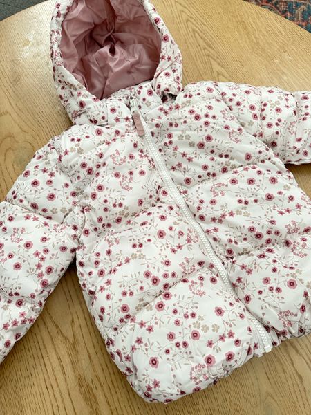 Girls puffer jacket in this adorable floral 😍 so sweet and neutral colors to match a lot this winter 

#LTKkids #LTKsalealert #LTKfindsunder50