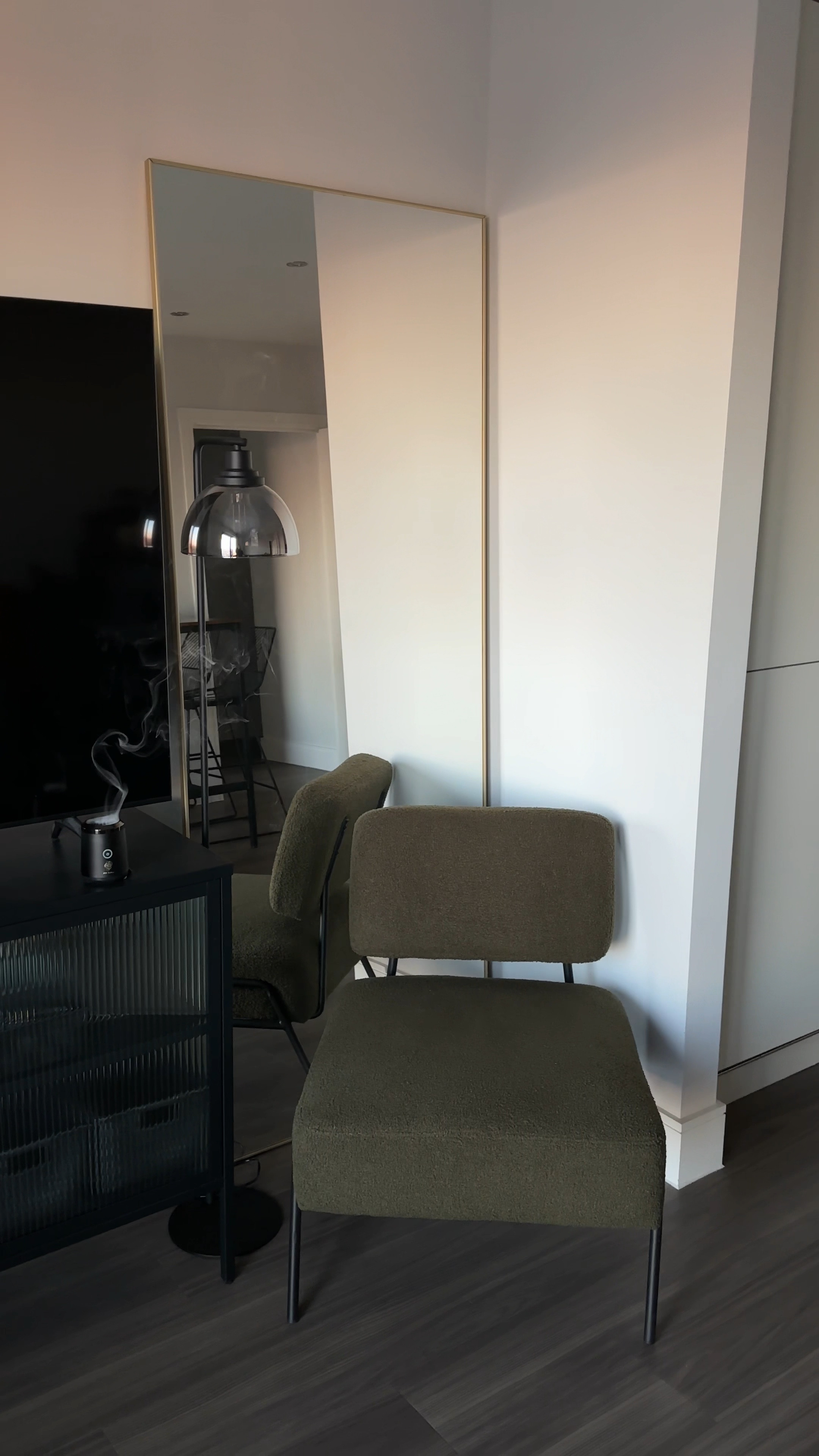 Morning matcha corner ☁️🫶🏽🍵 #accentchair #homestyling

#LTKSeasonal #LTKeurope #LTKVideo