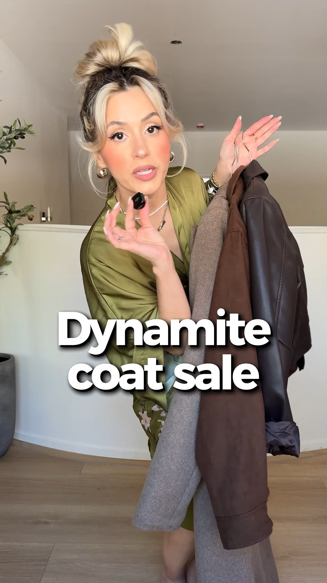 Omg the BEST coats from @dynamite 30% off SITEWIDE 😮‍💨👌🏼

I'm wearing XS in ALL coats! 
Wearing size 4 or 27 in all jeans!! 

#LTKU #LTKSaleAlert #LTKCyberWeek