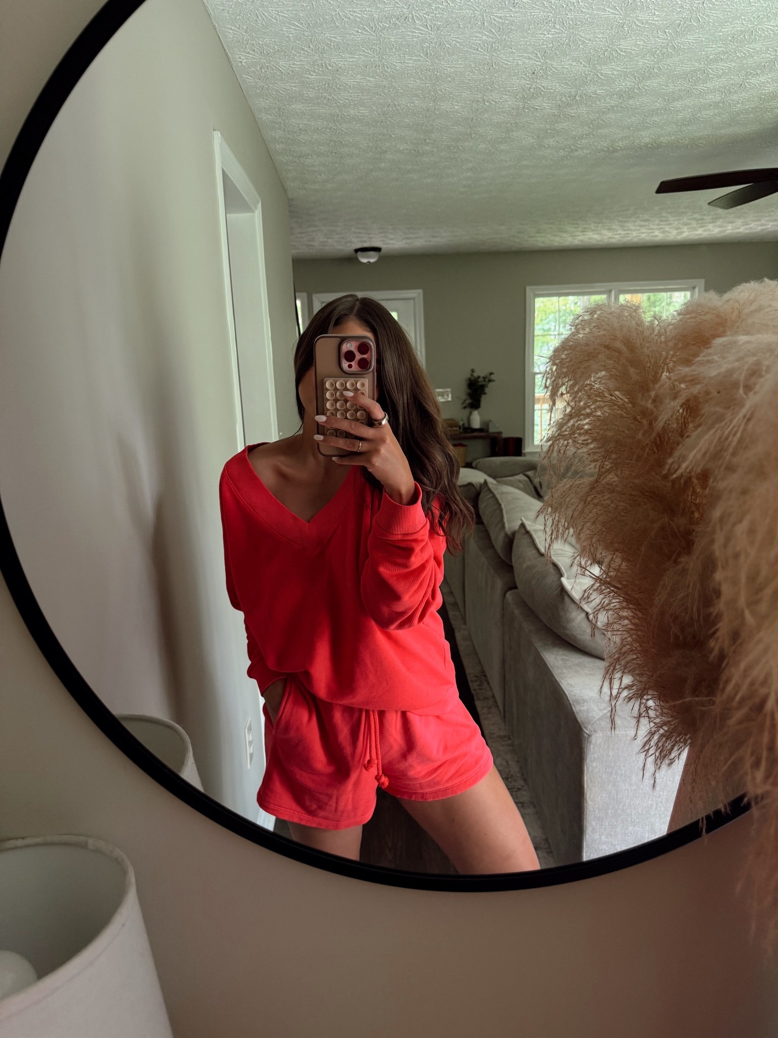 Cutest matching set from target 🎯 Wearing a small in the shorts and a medium in the sweatshirt!!



#LTKFindsUnder50 #LTKStyleTip