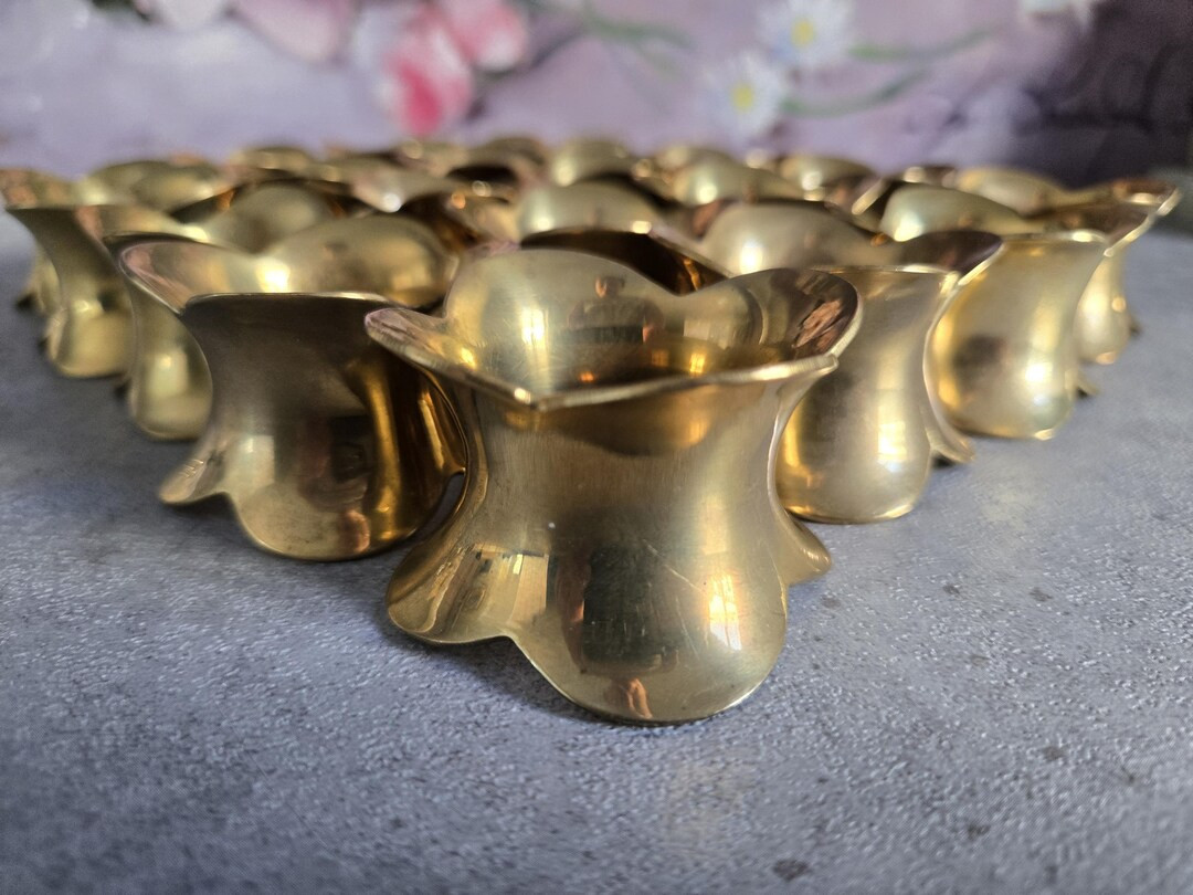 Brass Napkin Ring Set of 10 Vintage Gold Tone Metal Rings, Thanksgiving Table Decor, Winter Chris... | Etsy (US)