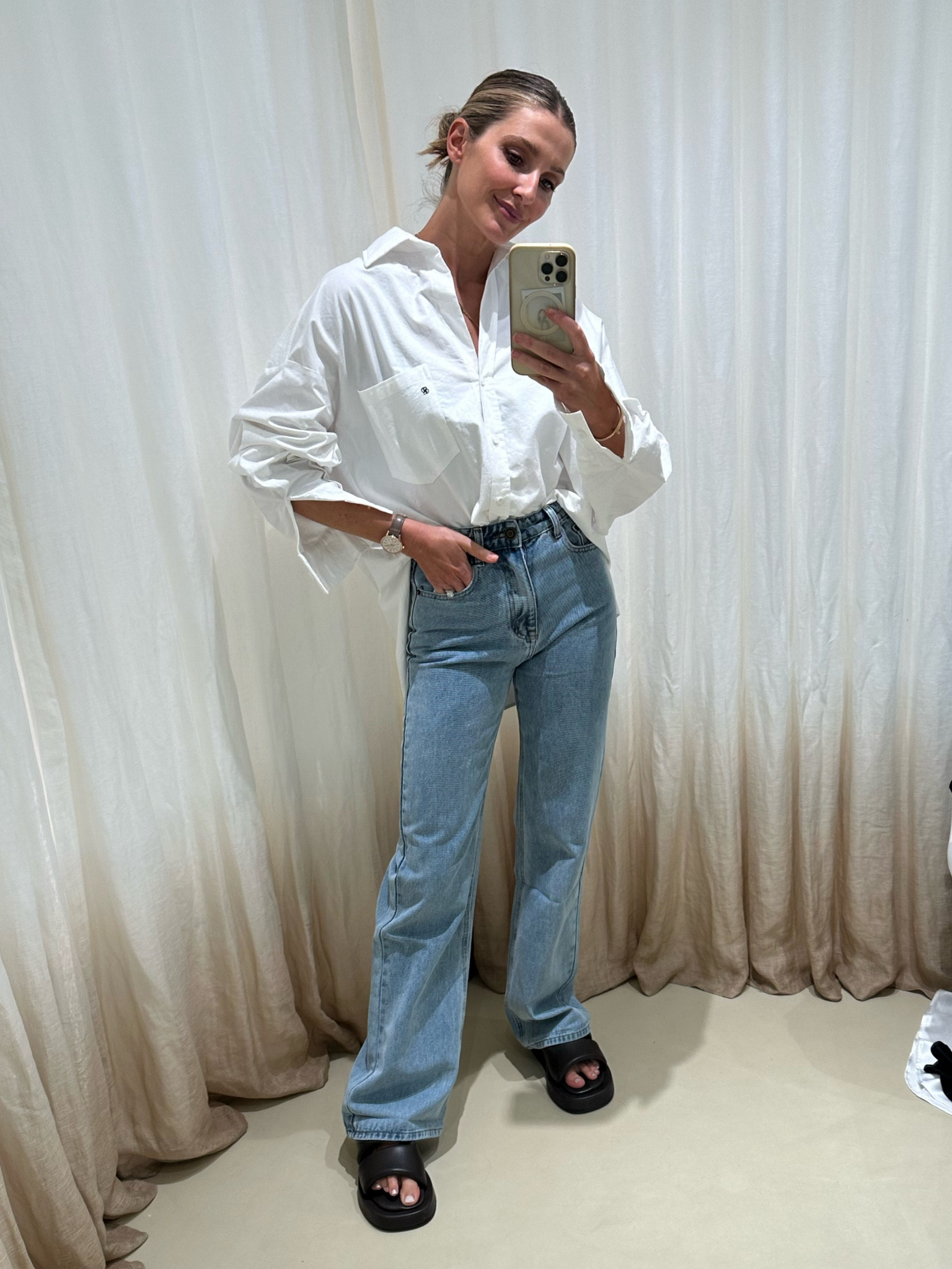 Love the fit of these jeans and this white shirt is a wardrobe staple  

#LTKworkwear #LTKaustralia #LTKtravel