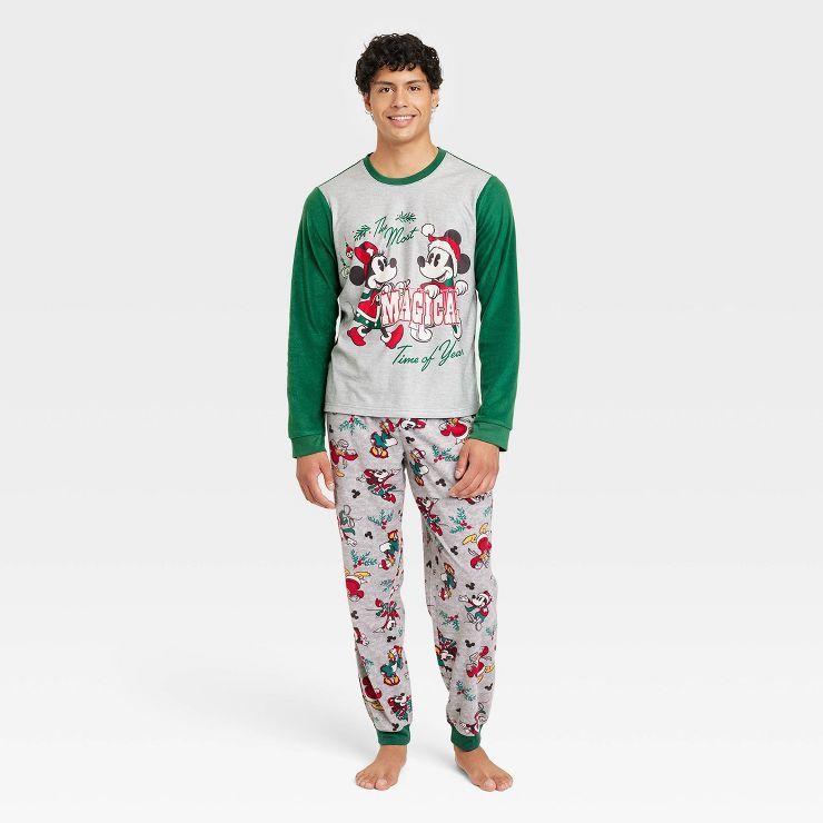 Men's Mickey Mouse & Friends Holiday Sleep Pajama Set - Gray | Target