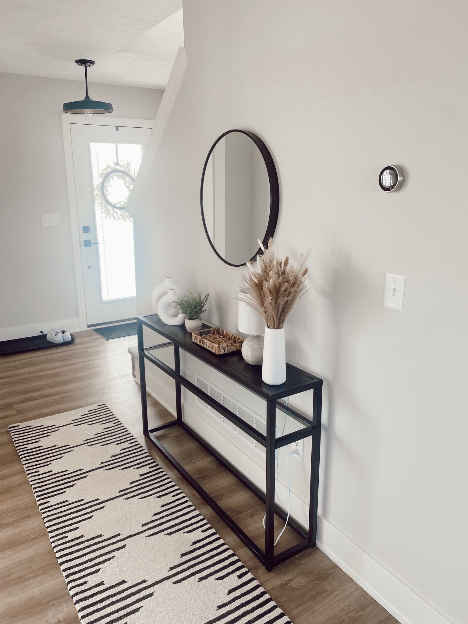 Hallway console table 🖤

#LTKunder100 #LTKunder50 #LTKhome